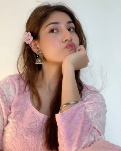 Cute girls DP latest collection image