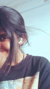 Cute girls DP smiling face image