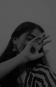 Cute girls DP bold yet cute look