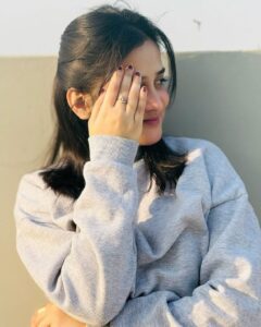 Cute girls DP high resolution wallpaper