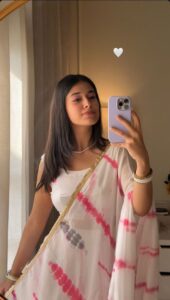 Girls DP fashionable modern girl photo