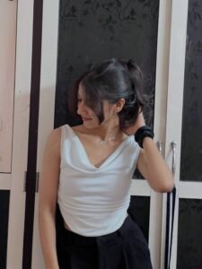 Girls DP attractive profile wallpaper