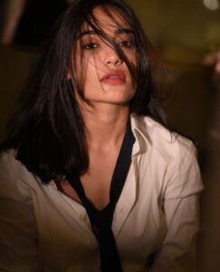 Stylish girls DP Instagram ready HD photo