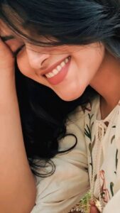 Stylish girls DP bold and confident pose