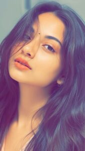 Stylish girls DP elegant fashion style wallpaper