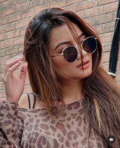 Stylish girls DP modern hairstyle HD photo