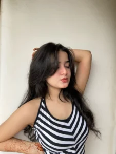 bold attitude girls dp