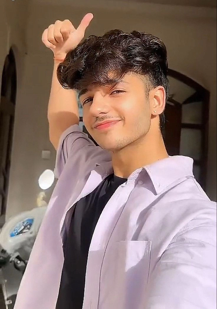 new boys dp