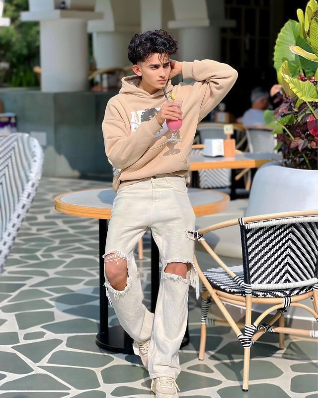 alone boys dp photo