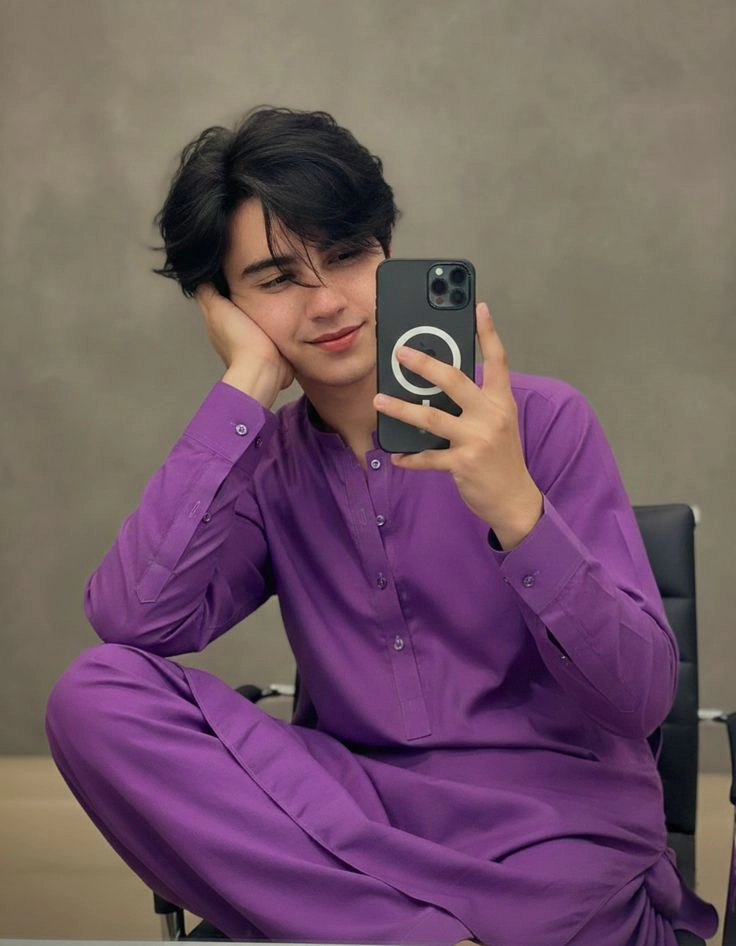 new cute boys dp