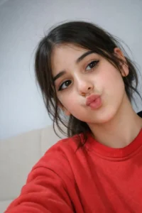 cute girls dp whatsapp free download