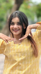 modern girls dp